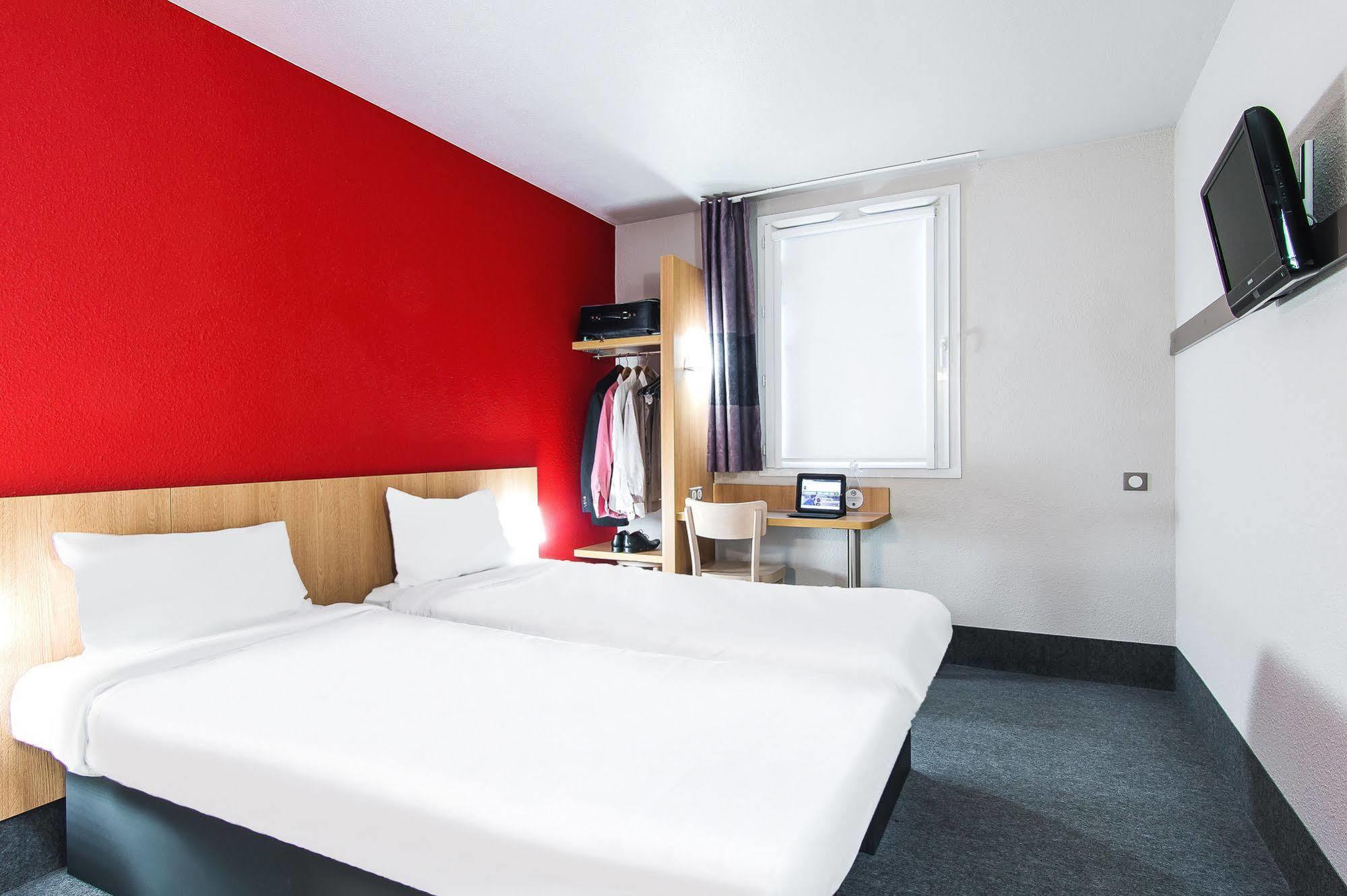 B&B HOTEL Brive-la-Gaillarde Ussac Esterno foto